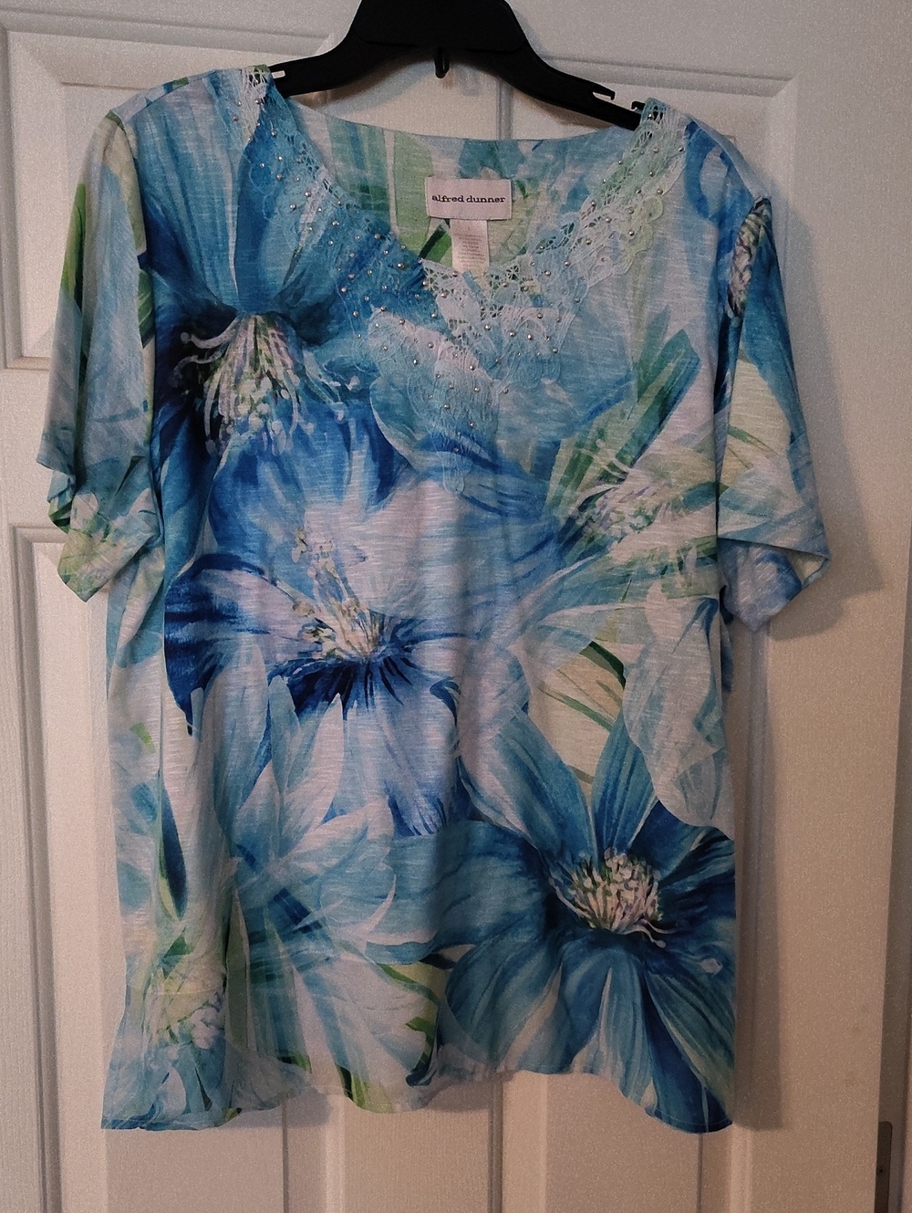 Alfred Dunner Blue White Floral Short Sleeve Blouse